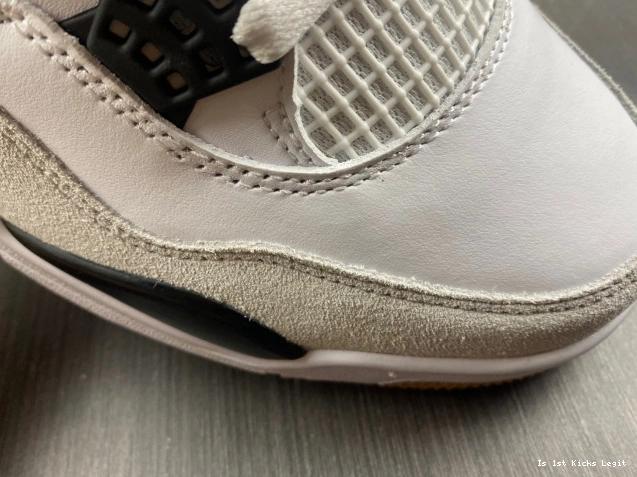 SB DR5415-100 Jordan Retro 4 0707